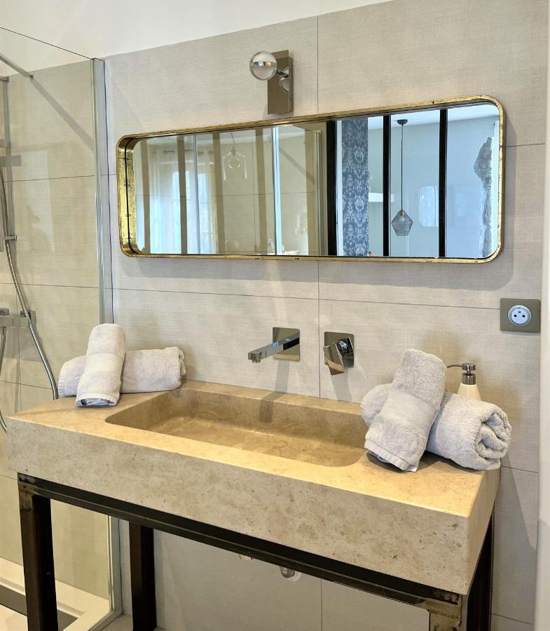 La Cour Carree - Chambres D'Hotes カルカソンヌ エクステリア 写真